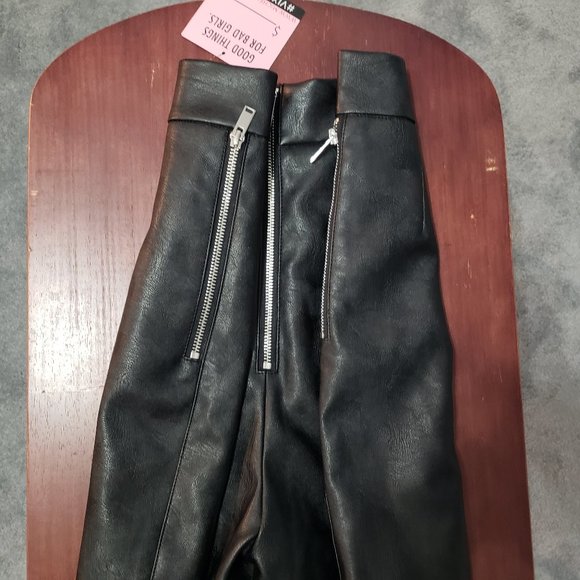 VIXEN by Micheline Pitt Good Things for Bad Girls Vegan Leather Black Shorts Med - Picture 6 of 11